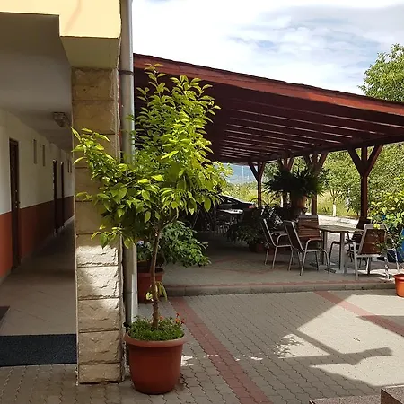 Pacific Motel